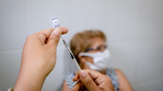 Vacinação contra Covid em Camaçari