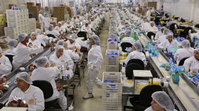 Para CNI, lockdowns na China e guerra na Ucrânia agravam problema.