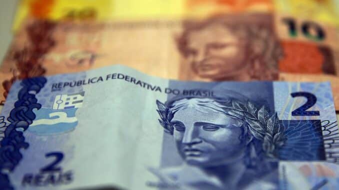 Valor mínimo para cada família é R$ 400. Valor mínimo para cada família é R$ 400.