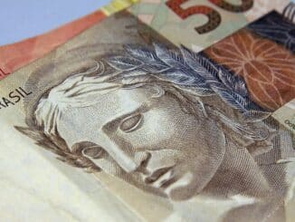 Valor mínimo para cada família é R$ 400.