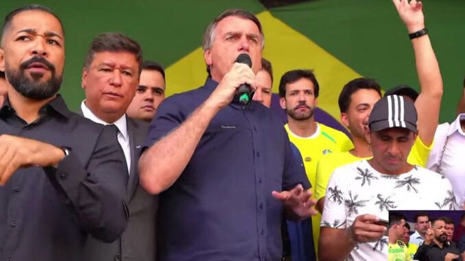 Candidato à reeleição esteve em Betim e Belo Horizonte. Candidato à reeleição esteve em Betim e Belo Horizonte.