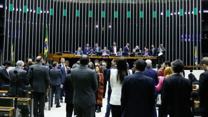 Texto segue para análise do Senado.