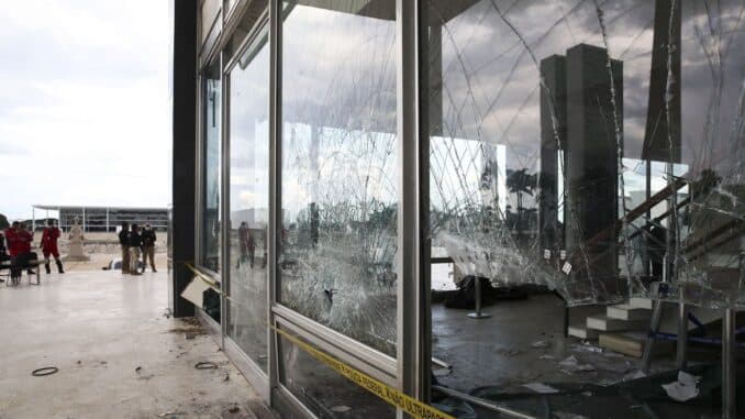 Atos golpistas em Brasília