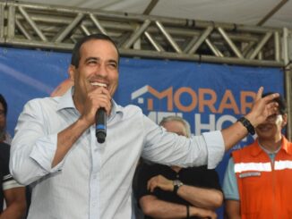 Bruno Reis entrega 76 casas reformadas pelo Morar Melhor  