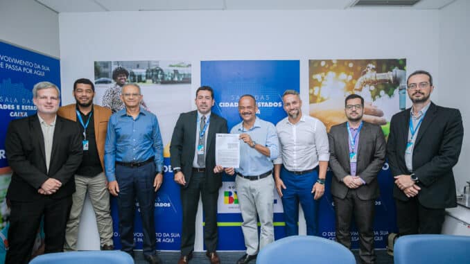 Elinaldo assina linha de crédito de R$ 87 milhões para obras e investimentos