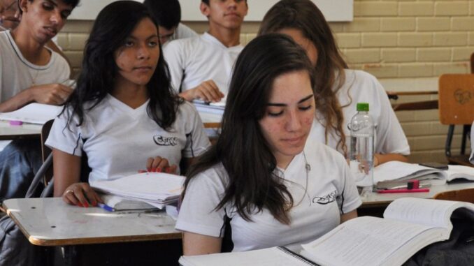 mec MEC suspende cronograma de implementação do Novo Ensino Médio