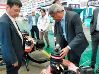 Na China, Jerônimo visita duas fábricas da BYD