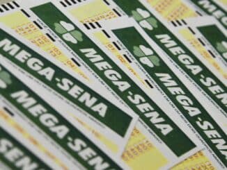 O sorteio do concurso 2.595 da Mega-Sena foi realizado na noite desta quarta-feira (24) no Espaço da Sorte, em São Paulo. Não houve ganhadores.