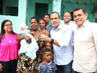 Bruno Reis entrega primeiro imóvel do programa Moradia Assistida 