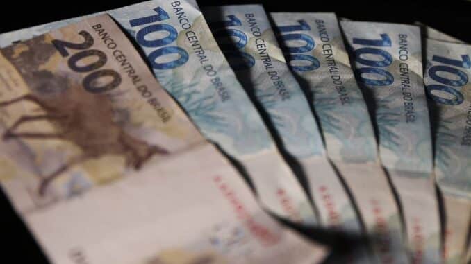 Dinheiro, Real Moeda brasileira Entre os que já retiraram valores, 13.975.515 são pessoas físicas e 535.961 são pessoas jurídicas.