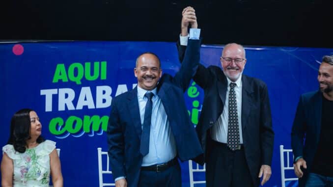 Tude assume prefeitura