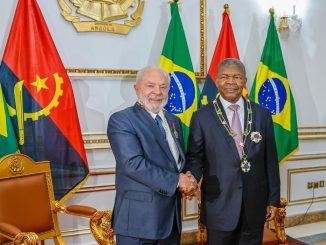 Lula visita presidente da Angola